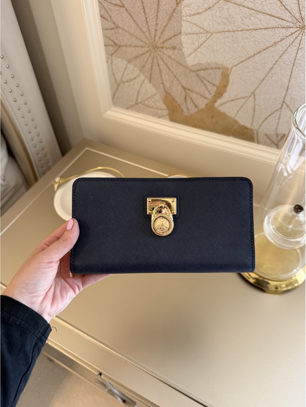Michael Kors Hamilton Travel Continental Wallet